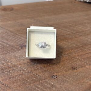 Elegant Silver Square-Cut Ring